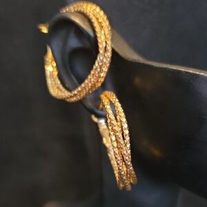 Goldtone Twist Earring